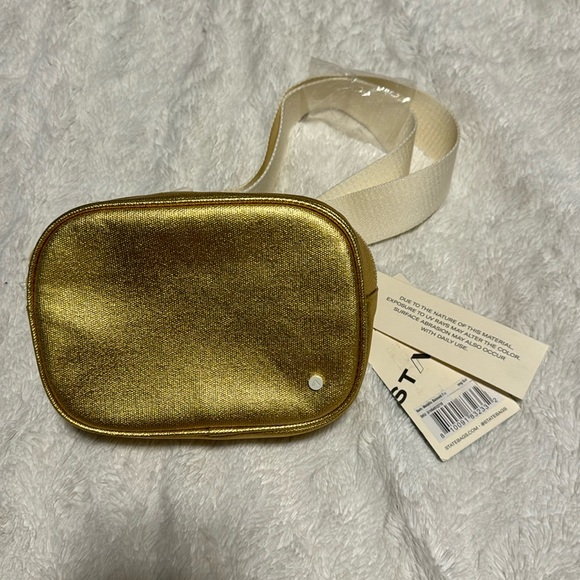 STATE Handbags - State Bennet Fanny Pack - Gold - NWT